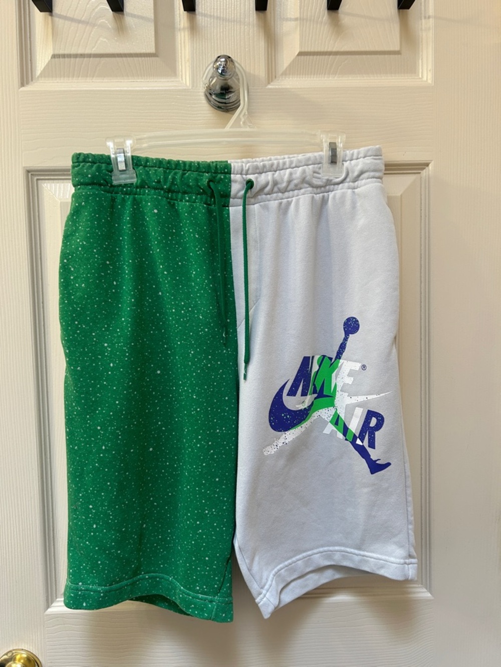 Men’s Two-Tone Green & White Nike Air Jordan Fleece Shorts